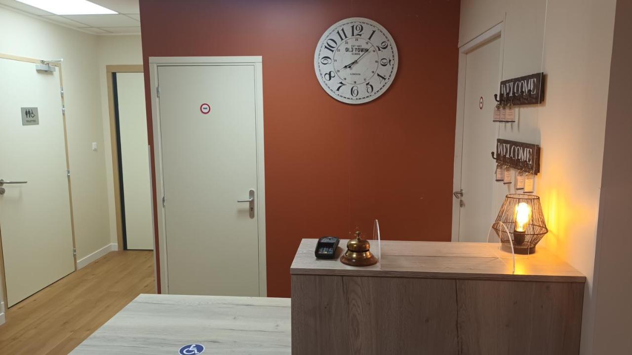 Le Petit Logis Hotel Beaumont-en-Véron Екстериор снимка