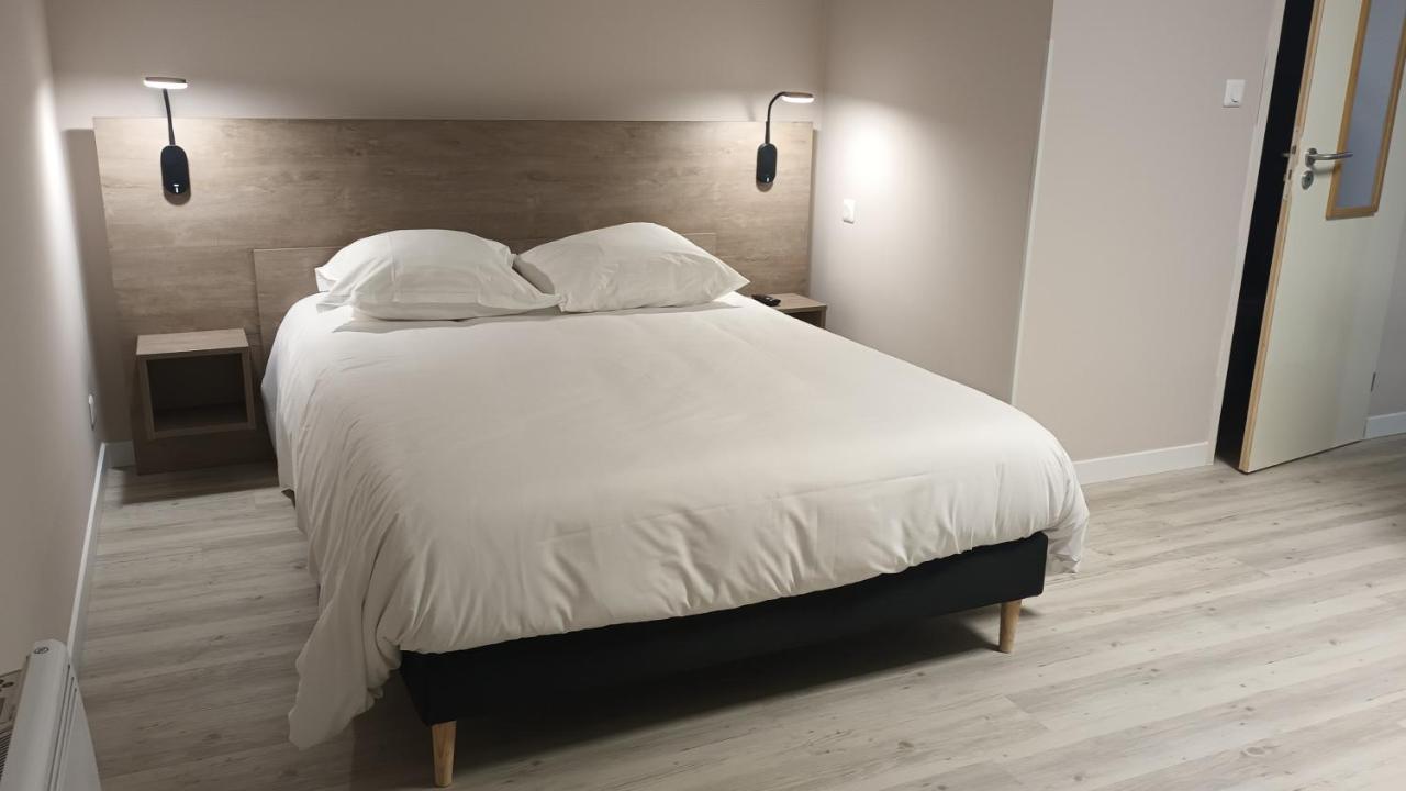 Le Petit Logis Hotel Beaumont-en-Véron Екстериор снимка