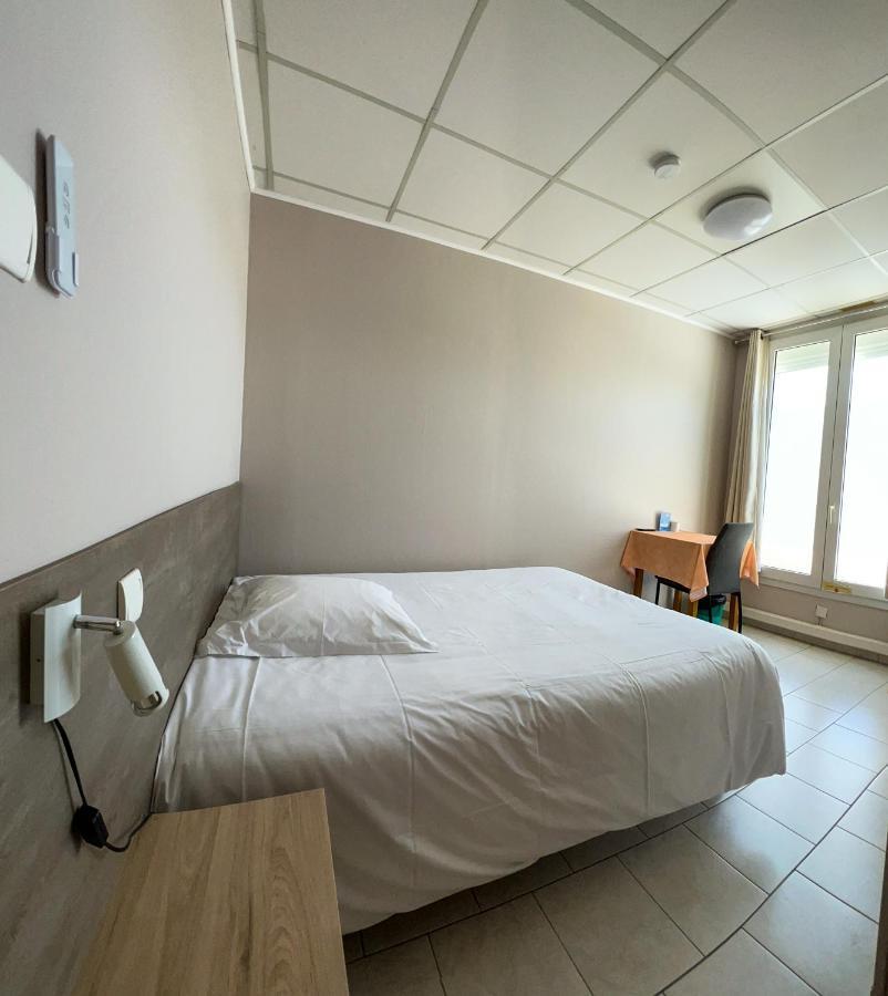 Le Petit Logis Hotel Beaumont-en-Véron Екстериор снимка