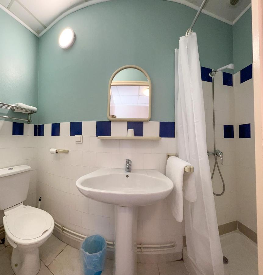 Le Petit Logis Hotel Beaumont-en-Véron Екстериор снимка