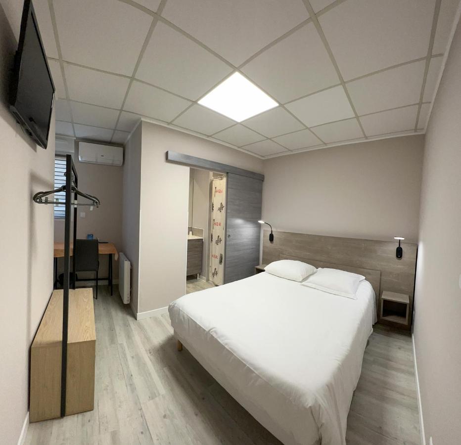 Le Petit Logis Hotel Beaumont-en-Véron Екстериор снимка