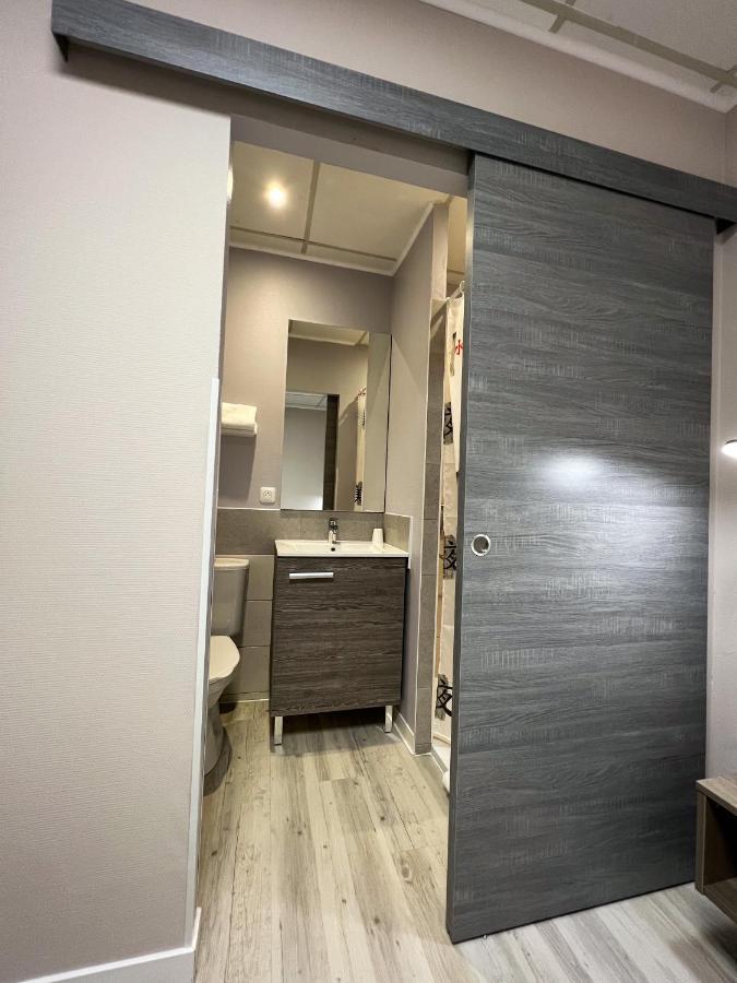 Le Petit Logis Hotel Beaumont-en-Véron Екстериор снимка