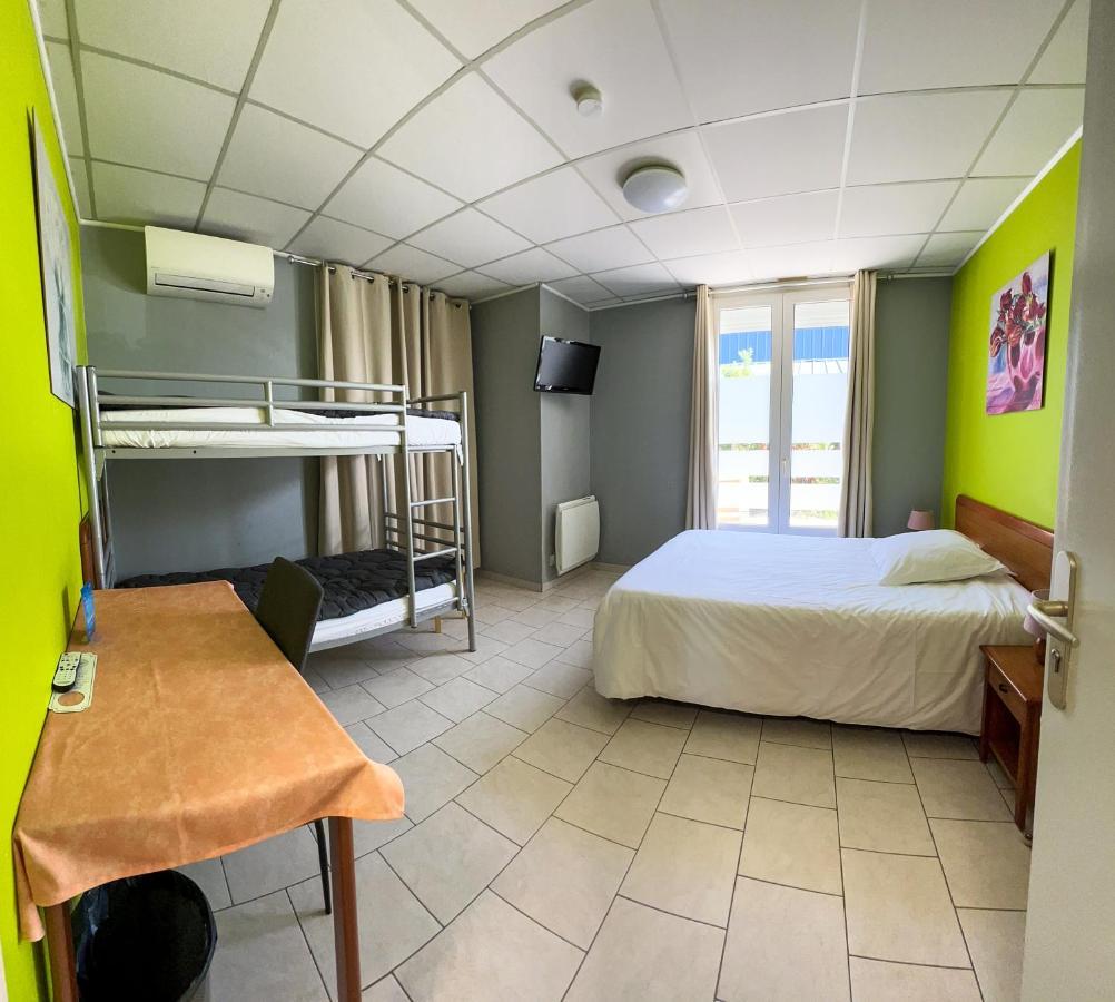 Le Petit Logis Hotel Beaumont-en-Véron Екстериор снимка