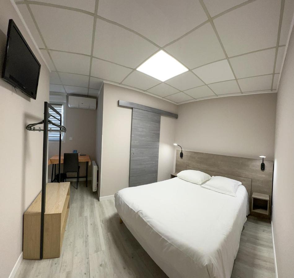 Le Petit Logis Hotel Beaumont-en-Véron Екстериор снимка