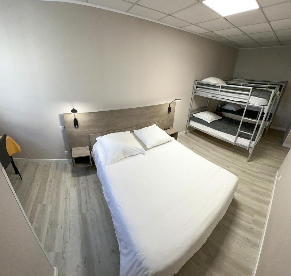 Le Petit Logis Hotel Beaumont-en-Véron Екстериор снимка