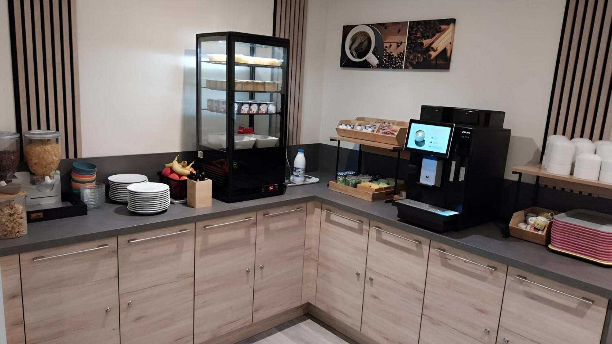 Le Petit Logis Hotel Beaumont-en-Véron Екстериор снимка